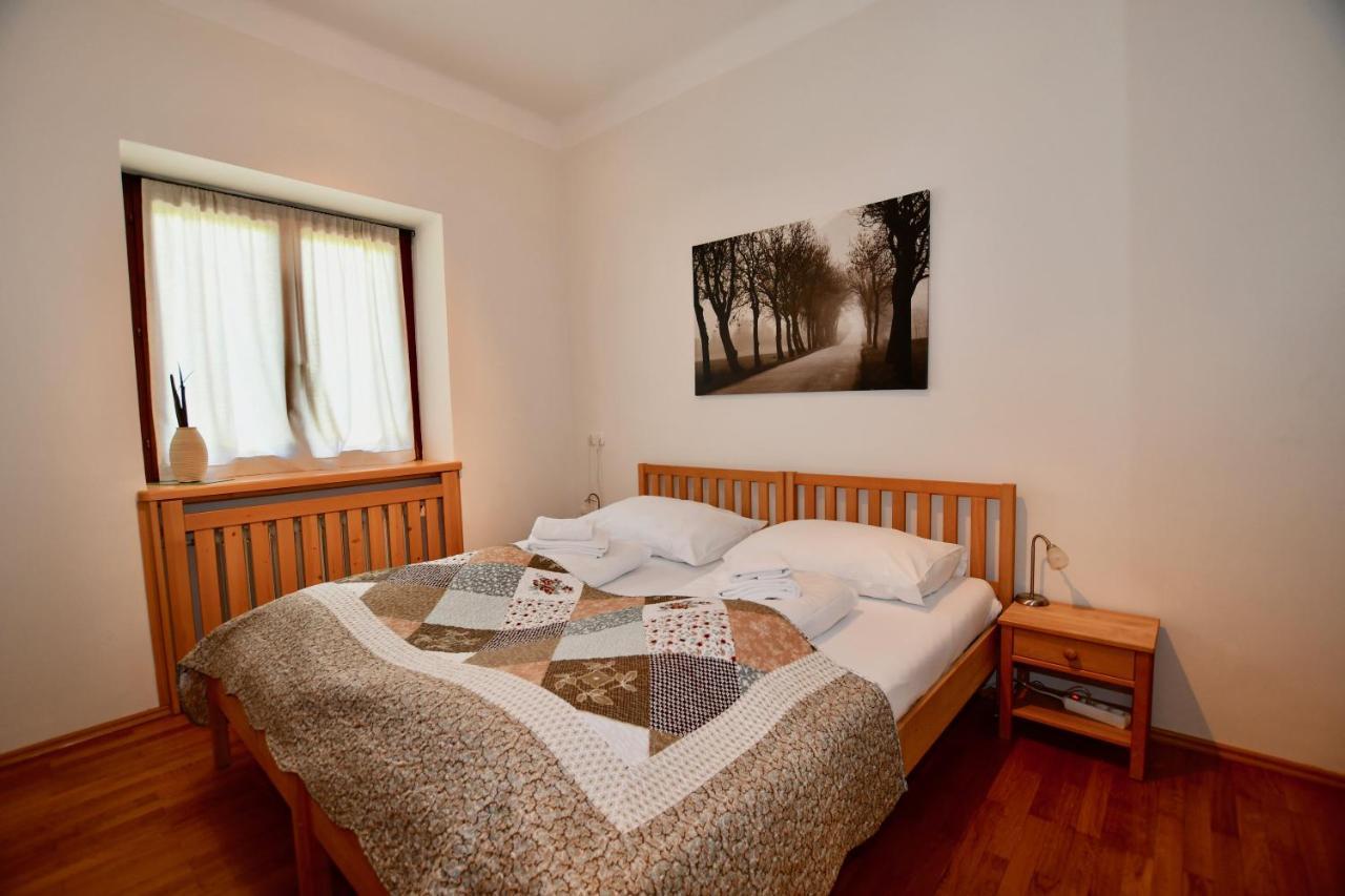 Foxes Mountain View By Z-K-H Rentals Rain  Екстер'єр фото